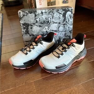 NORTIV 8 Women's Lightweight Hiking Shoes *Brand New*